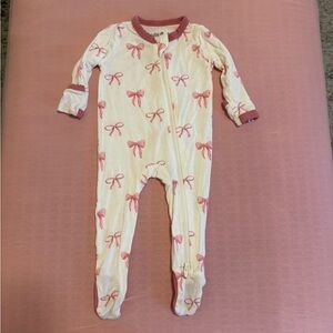 Kyte BABY Pink Bows Zippered Footie